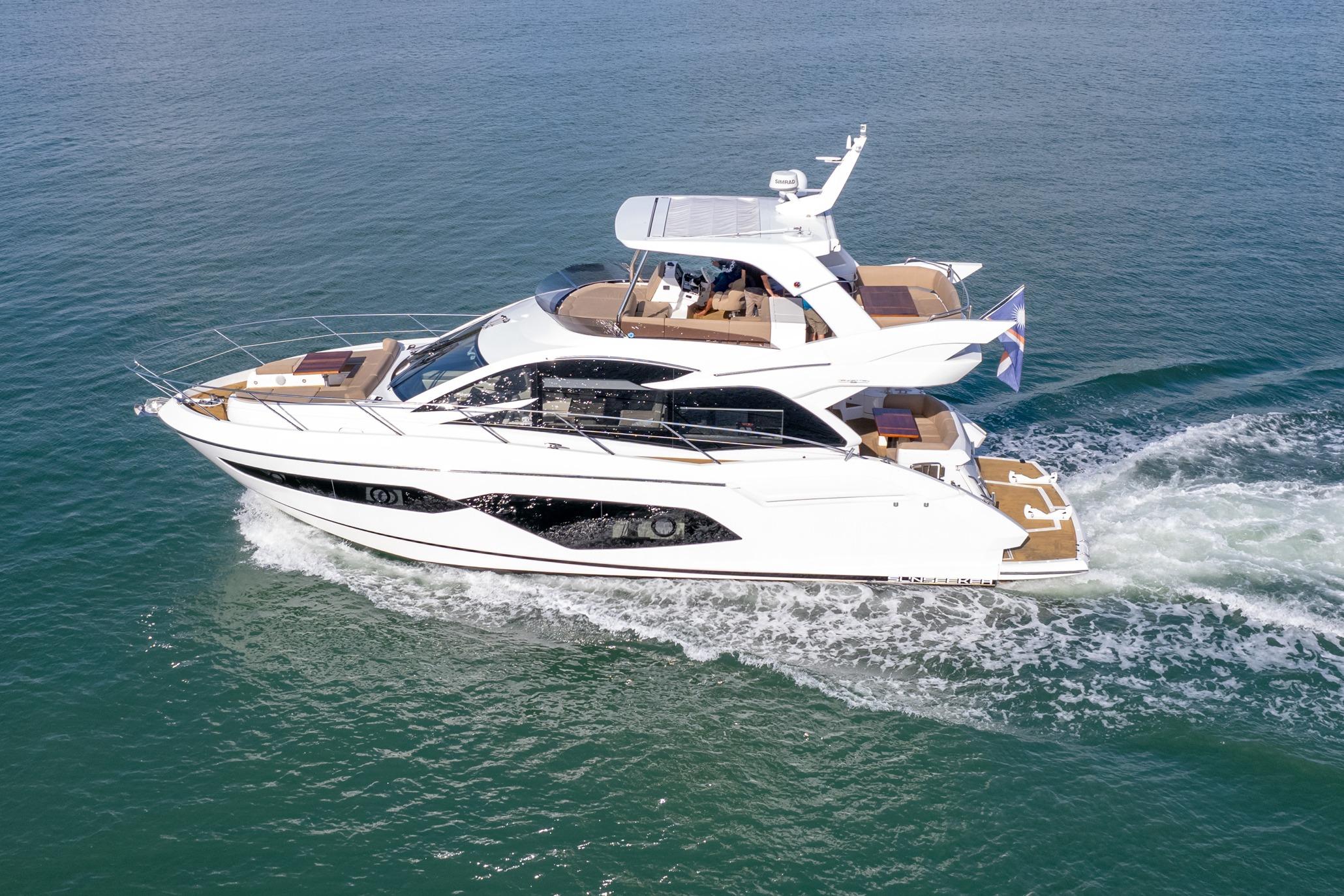 OCAPORA V - 2018 Sunseeker Manhattan 52 sold by Biagio Yachts in Aventura, Florida